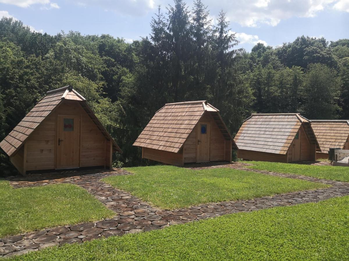 Hotel Glamping Naselje Zeleni Turizem Makole Exteriér fotografie